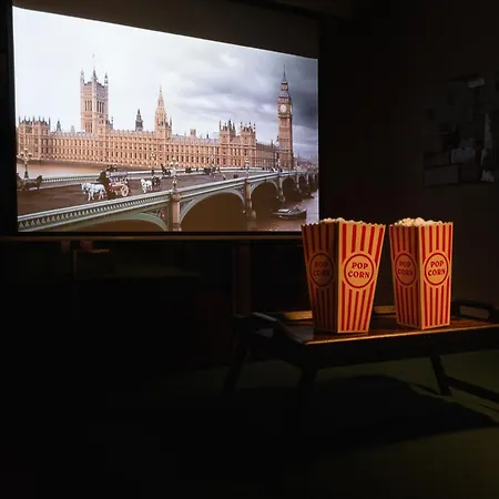 Le Sherlock - Cinema Prive & Enquete